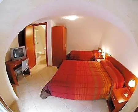 Tarasia Bed and Breakfast 3*